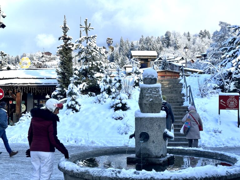 “8 Best Romantic Ski Resorts in Europe for Couples (2025/26 Guide)”